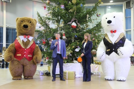 Депутат Андрей Выжанов организовал  новогодний праздник для детей участников СВО 
