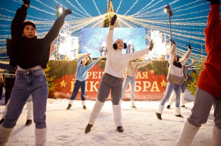«Крещенская ёлка добра» соберет подопечных благотворительных фондов и меценатов на площади Петра Великого