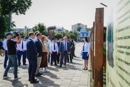 В парке «Быханов сад» открылась выставка, посвященная 300-летию прокуратуры