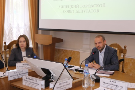 Депутаты предлагают высадить дополнительные деревья на улицах Интернациональной и Папина