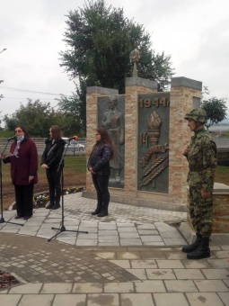 В Липецком горсовете отметили липчан за помощь в восстановлении памятника в Сербии