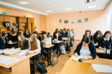 Липецких школьников приглашают поучаствовать во Всероссийском конкурсе сочинений «Без срока давности»
