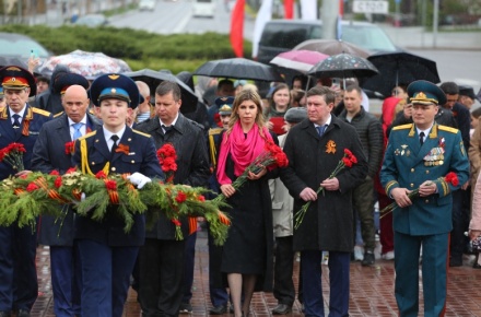 В Липецке проходят торжественные мероприятия в честь 77-ой годовщины Победы в Великой Отечественной войне