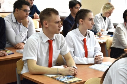 Школы Липецка открыли набор в новые профильные классы