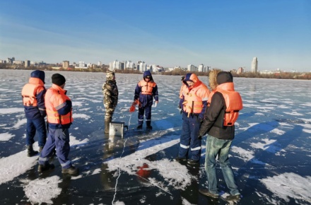 Спасатели приступили к мониторингу ледовой ситуации на водных объектах Липецка
