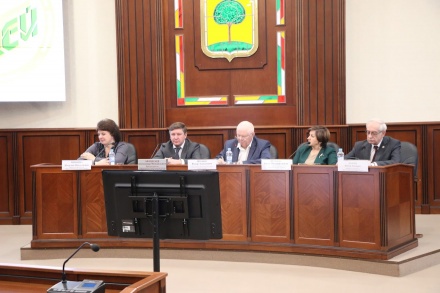 Опыт внедрения принципов гуманной педагогики в липецких школах обсудили в Общественной палате