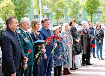 Спикер горсовета почтил память погибших в локальных конфликтах