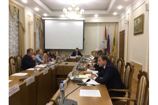 Депутаты горсовета предлагают привлекать к уголовной ответственности продавцов суррогатного алкоголя
