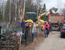 С городских кладбищ вывезено порядка 1,9 тысяч тонн мусора