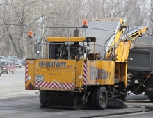 Более 6,5 тысяч кубометров грязи и мусора вывезено с городских улиц
