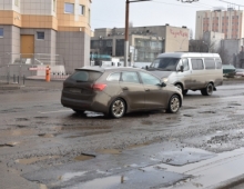 Муниципалитет взыскивает с дорожников компенсацию за некачественный дорожный ремонт