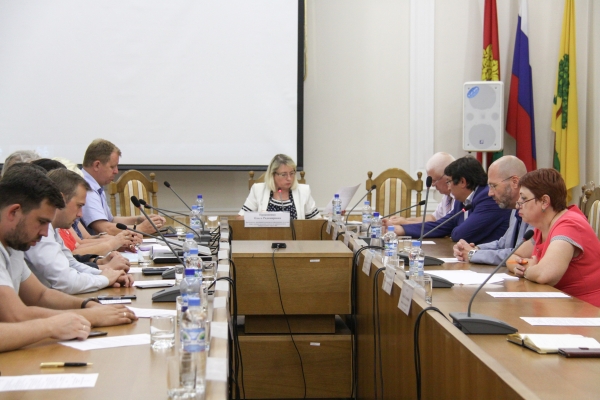 Киноконцертному залу «Октябрь» вернут былую славу