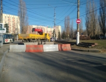 Второстепенный выезд на улицу Карла Маркса перекрыт