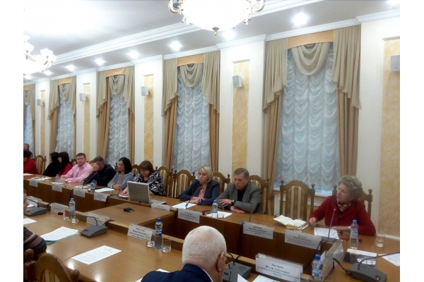 В городе много старых деревьев – ровесников Липецкой области