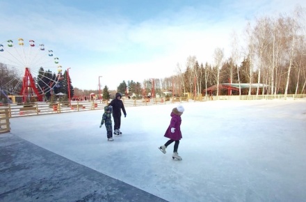 Парк Победы приглашает липчан покататься на коньках