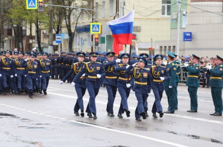 Торжественное шествие военных в честь Дня Победы пройдёт на площади Героев