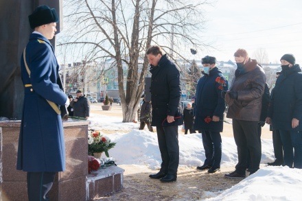 Александр Афанасьев почтил память погибших воинов-интернационалистов 