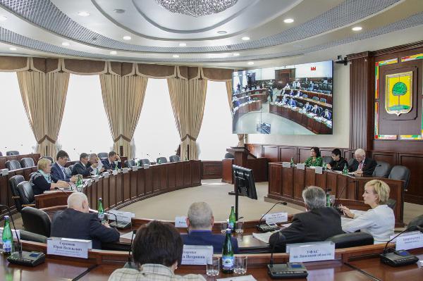Депутаты проконтролируют получение новых квартир дольщиками «Строй-Града»