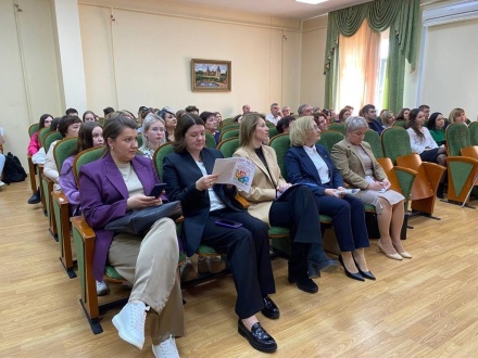 Председатель Липецкого городского Совета депутатов Евгения Фрай сегодня посетила липецкий филиал РАНХиГС