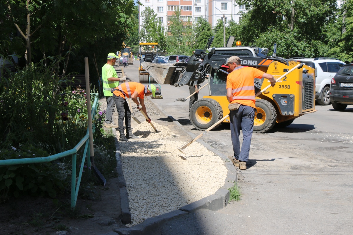 В депутатских округах началась работа по наказам жителей