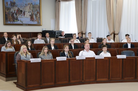 Молодые парламентарии рассказали о проверках общественного транспорта