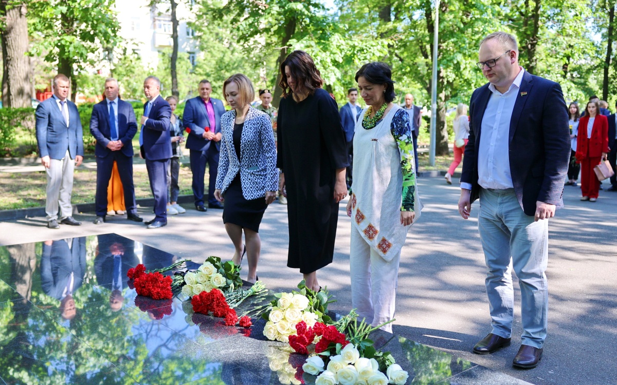 В Липецке почтили память погибших в войнах и конфликтах детей 