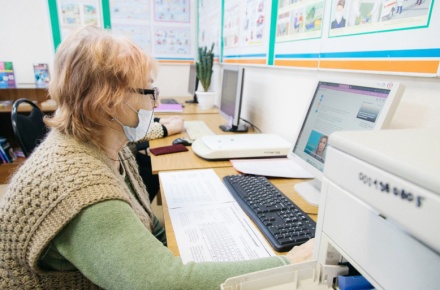 Есенинка приглашает людей серебряного возраста на компьютерные курсы